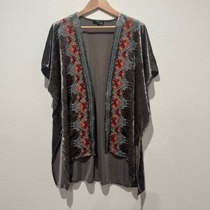 ANDRÉE BY UNIT Gray Velvet Embroidered Boho Kimono